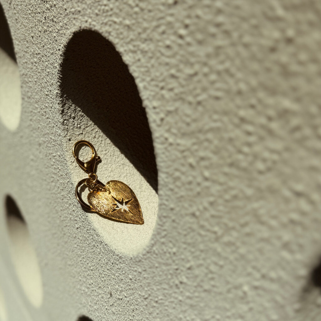 Bendita Charm