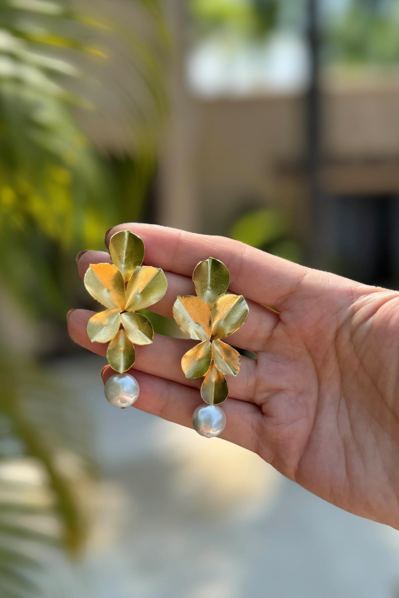 Peach Blossom w/ Pearl Earrings - Imagen 3