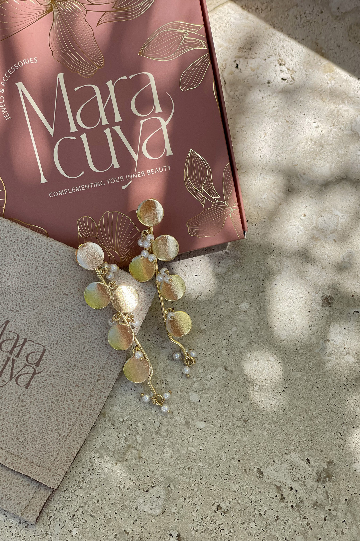 Falling In Love Earrings - Imagen 5