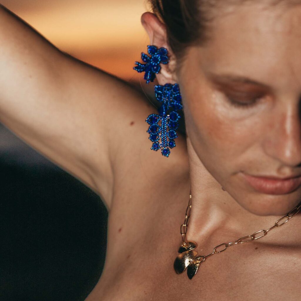 Zuna Flower Earrings [Blue]