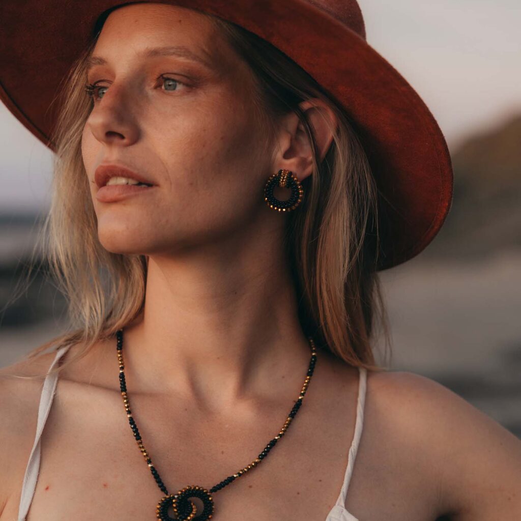 Rio Necklace [Mix/Black]