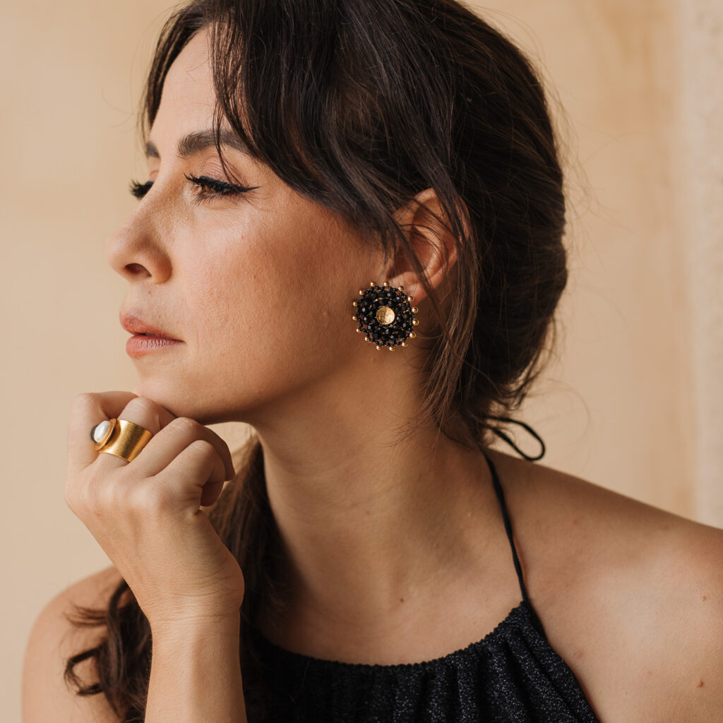 Aura Earrings [Black]