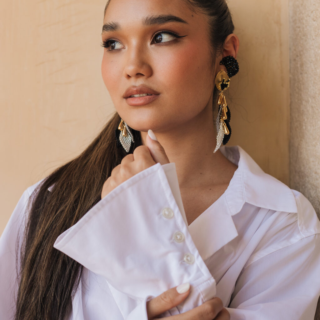 Petra Earrings [Black/White]