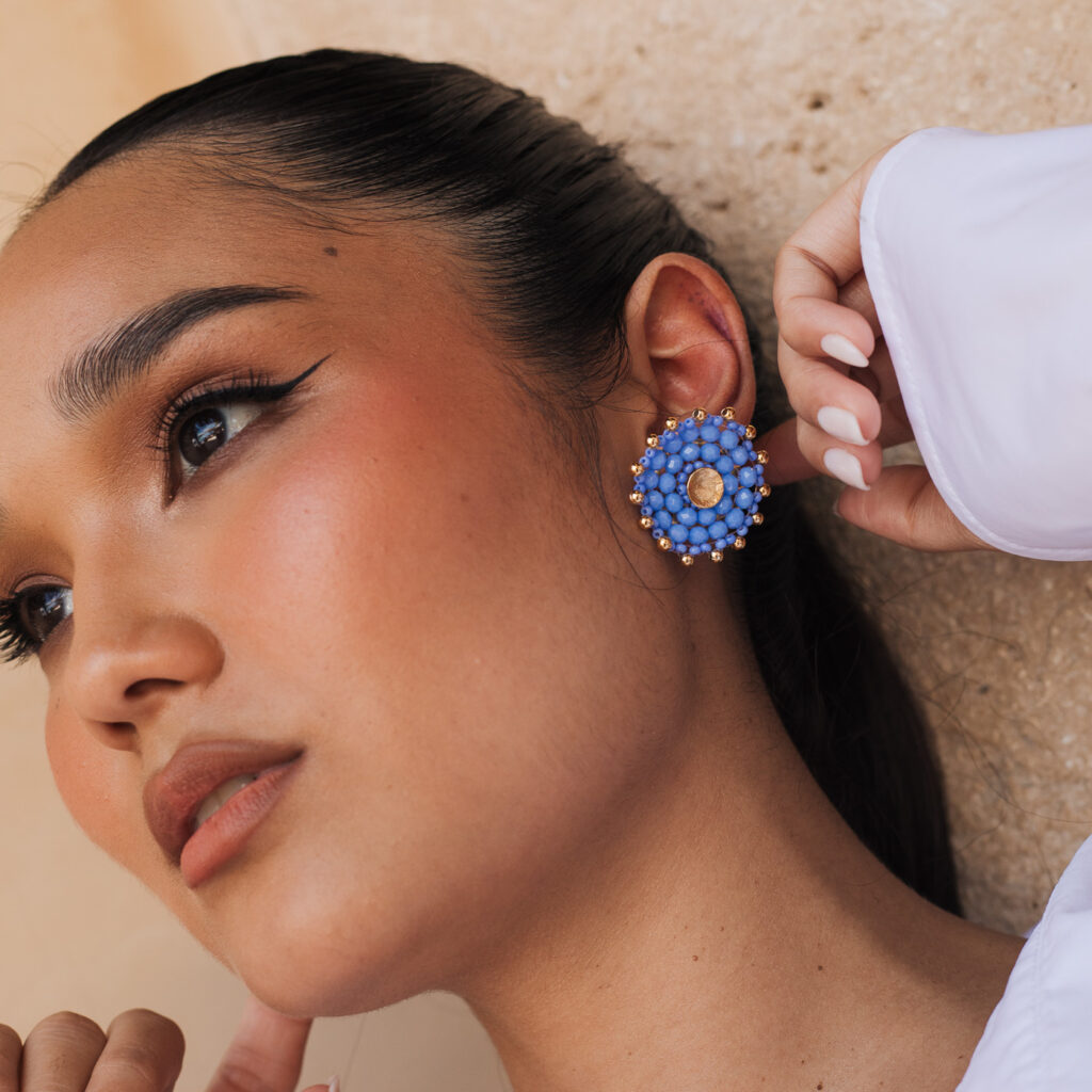 Aura Earrings [Light Blue]